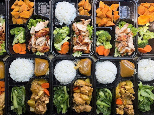Cơm gà áp chảo healthy – cơm Eat Clean