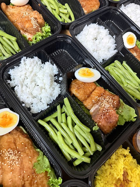 Cơm cá basa sốt – cơm Eat Clean